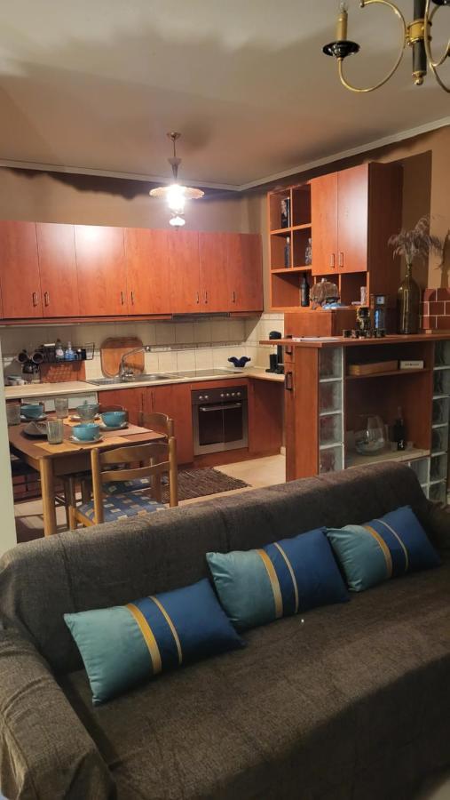 M&M Airport Stop Garden Apartment Spáta Esterno foto